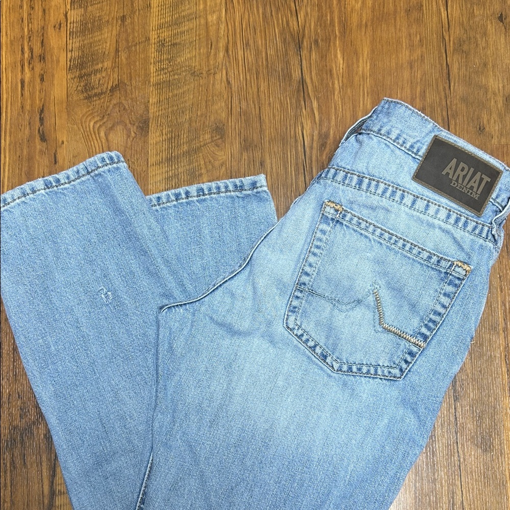 Ariat Men's Classic Light Denim Jeans